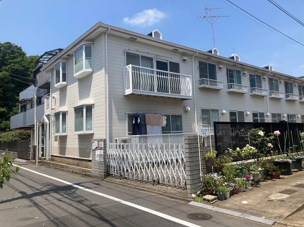 369 m² land in Setagaya Ward, Tokyo - Photo 1