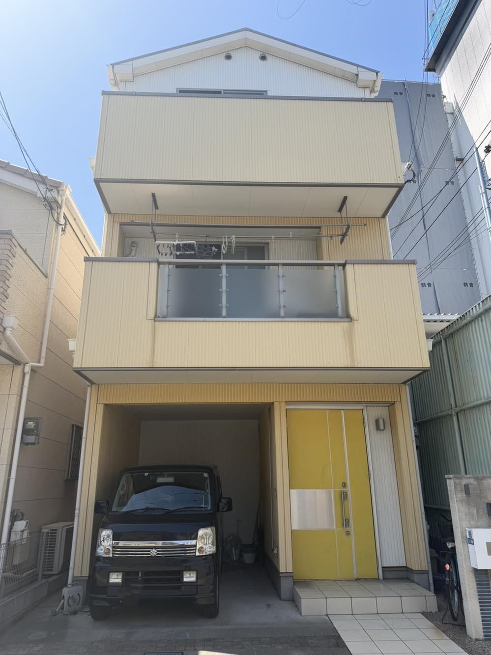 4LDK house in Kadoma, Osaka - Photo 1
