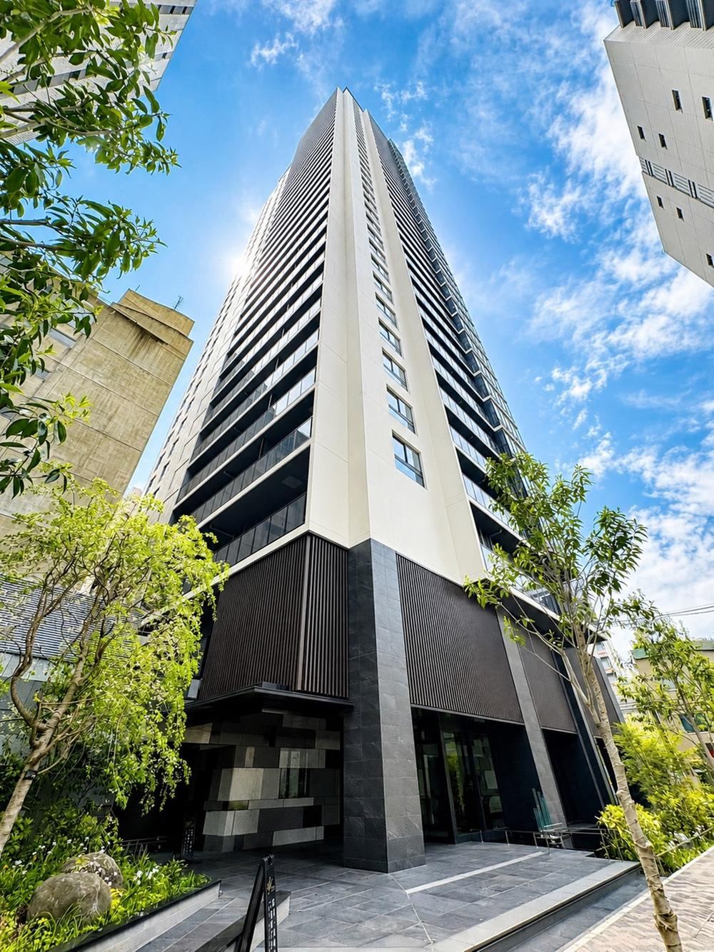 2LDK apartment in Nishi Ward, Osaka - Photo 1