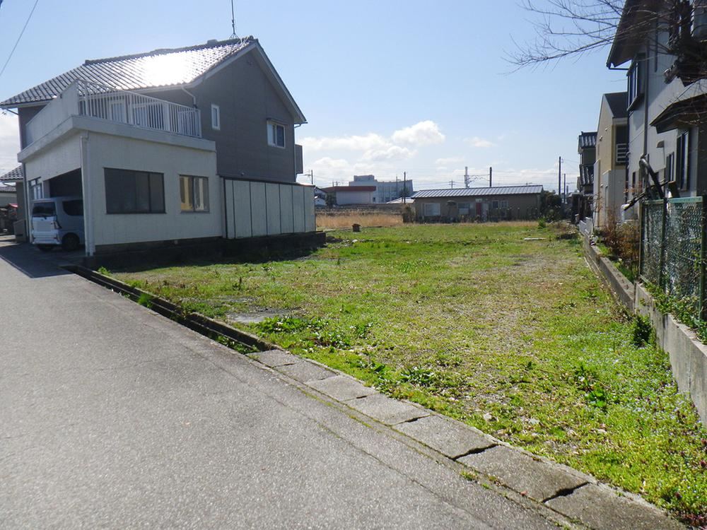 974 m² land in Namerikawa, Toyama - Photo 1