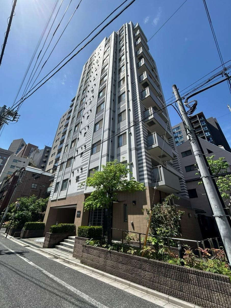 1LDK apartment in Bunkyo Ward, Tokyo - Photo 1