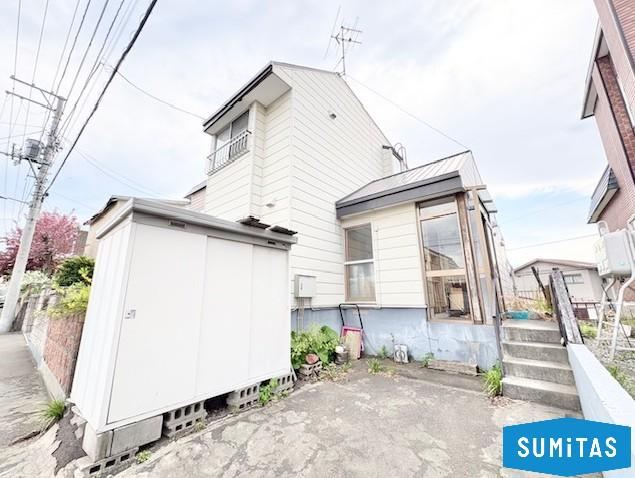 3LDK house in Minami Ward, Sapporo, Hokkaido - Photo 1
