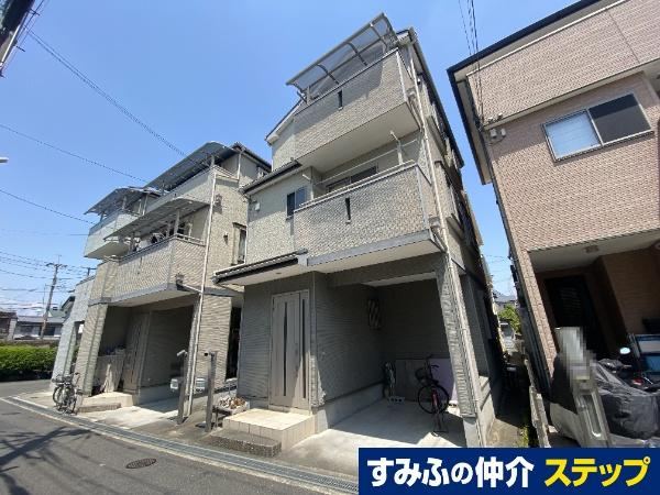 2LDK+S house in Hirakata, Osaka - Photo 1