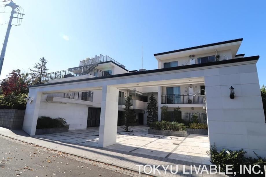 3LDK apartment in Aoba Ward, Yokohama, Kanagawa - Photo 1