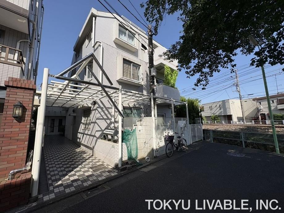 1LDK apartment in Setagaya Ward, Tokyo - Photo 1
