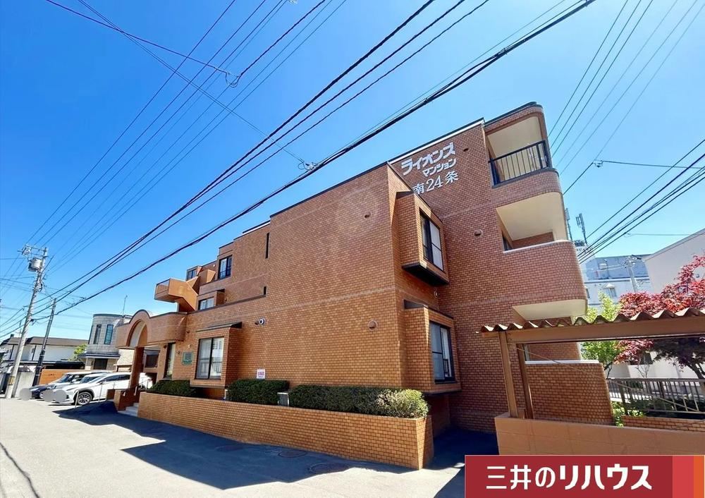 2LDK apartment in Chuo Ward, Sapporo, Hokkaido - Photo 1