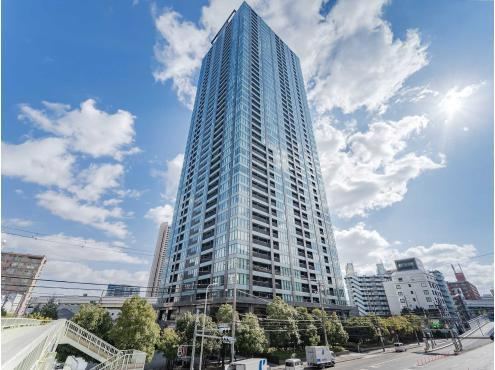 2LDK apartment in Kita Ward, Osaka - Photo 1