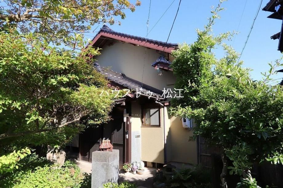 9DK house in Matsue, Shimane - Photo 1