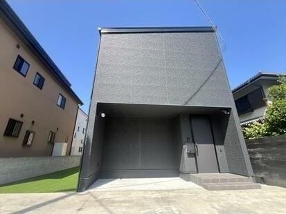 2LDK house in Matsuyama, Ehime - Photo 1