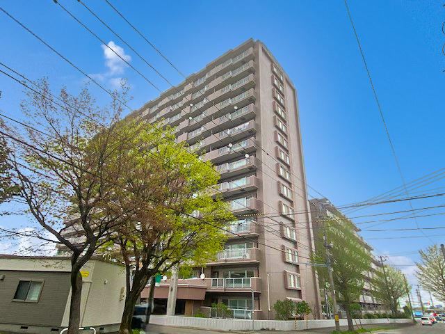 3LDK apartment in Toyohira Ward, Sapporo, Hokkaido - Photo 1