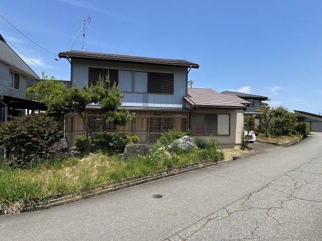 4LDK house in Toyama, Toyama - Photo 1