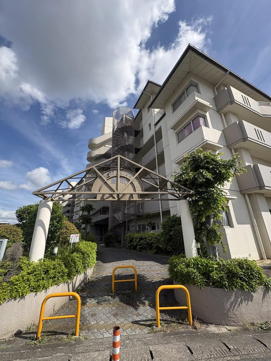 3LDK apartment in Toyoake, Aichi - Photo 1