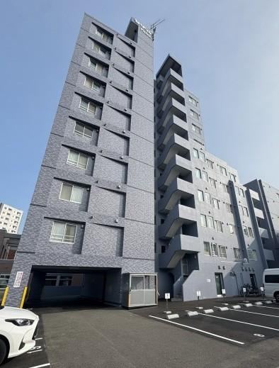 2LDK apartment in Chuo Ward, Sapporo, Hokkaido - Photo 1