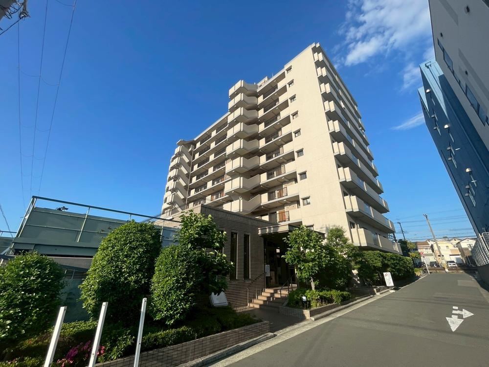 3LDK apartment in Sakai Ward, Sakai, Osaka - Photo 1