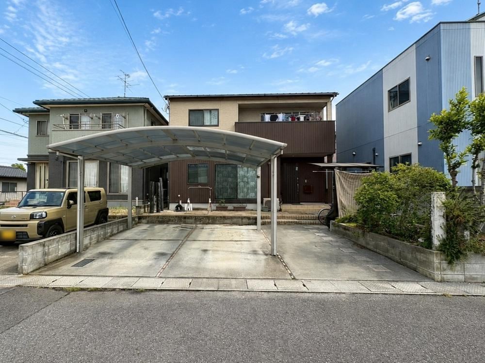 5LDK+S house in Naka Ward, Okayama - Photo 1