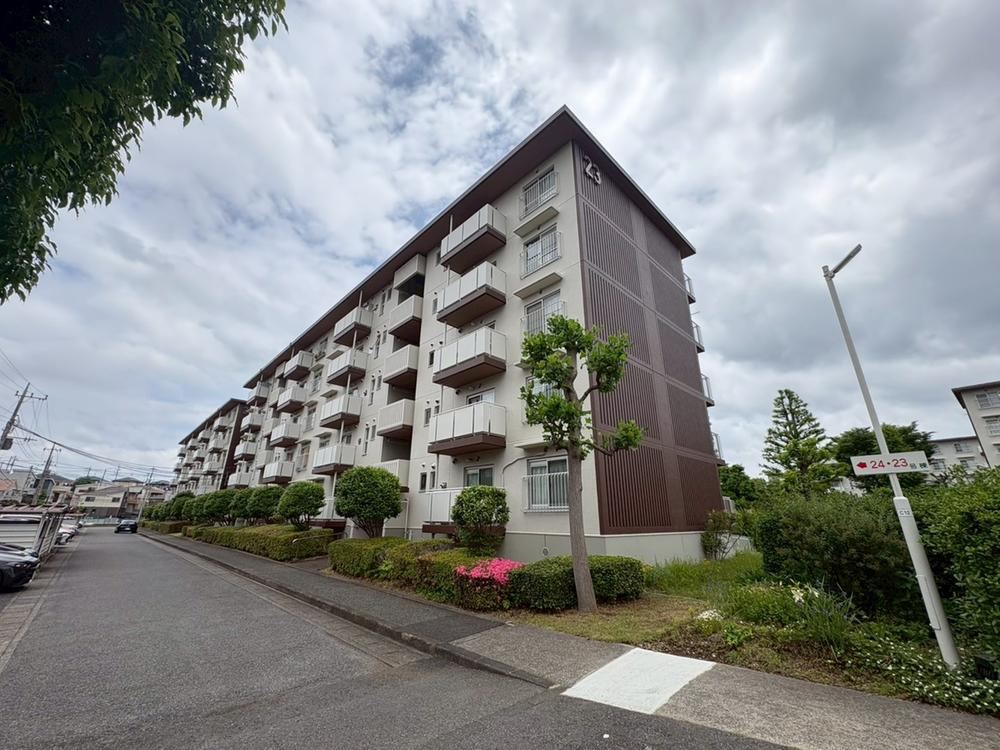 3LDK apartment in Minuma Ward, Saitama - Photo 1