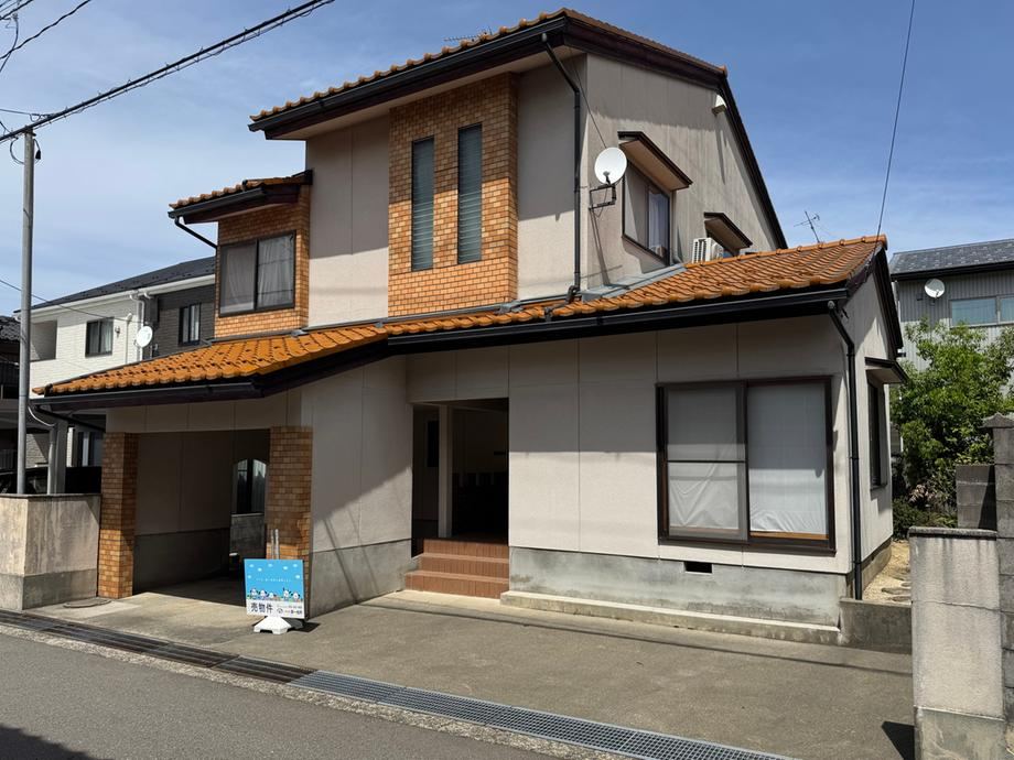 5LDK+S house in Kanazawa, Ishikawa - Photo 1