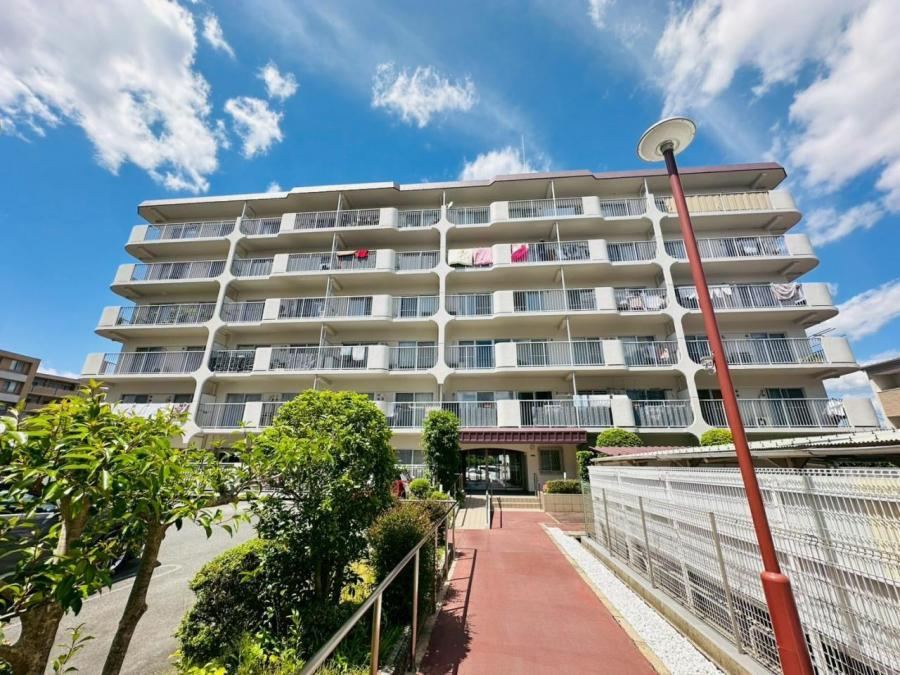 3LDK apartment in Nara, Nara - Photo 1