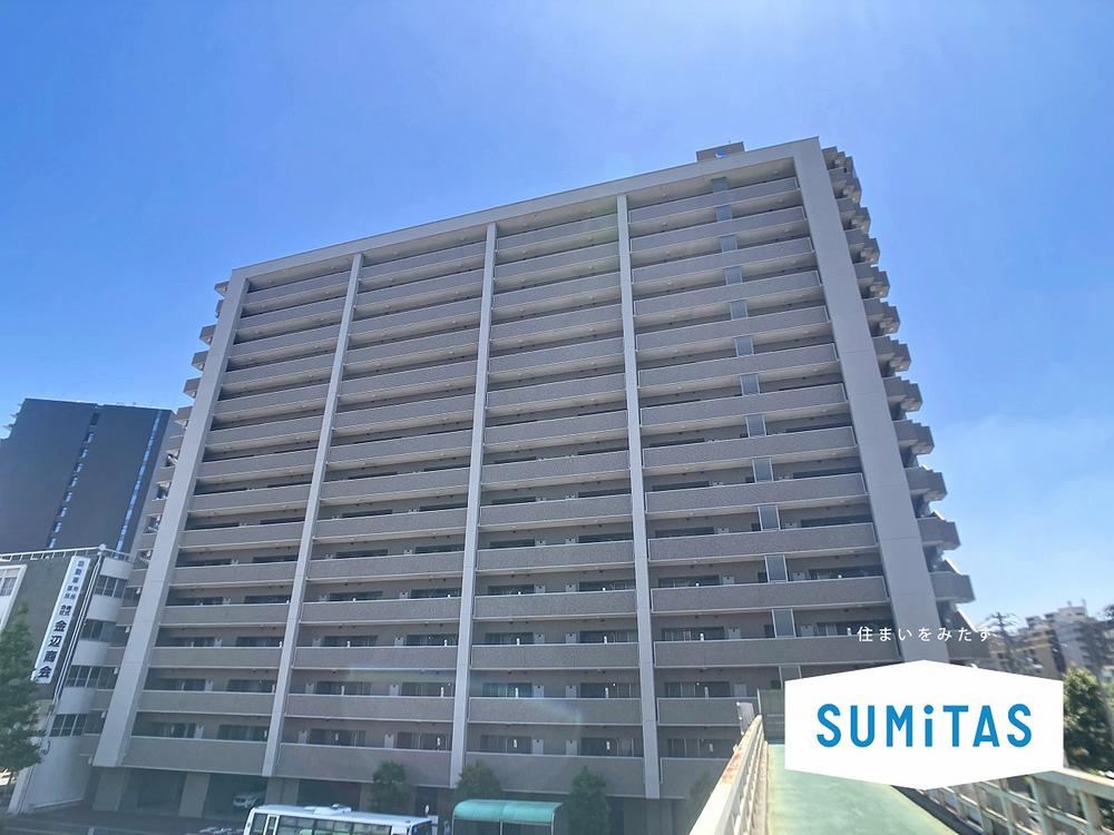 3LDK apartment in Kita Ward, Okayama - Photo 1