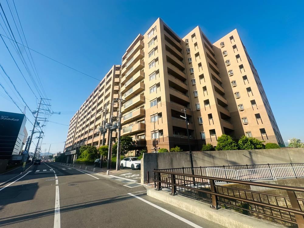 3LDK apartment in Muko, Kyoto - Photo 1