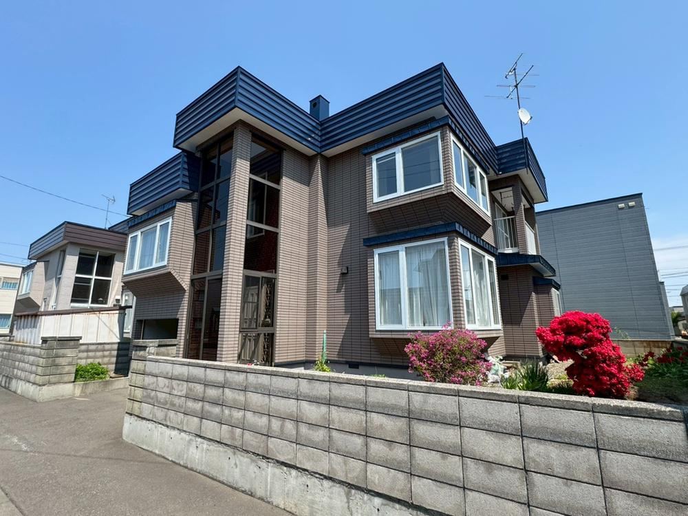 4LDK house in Kita Ward, Sapporo, Hokkaido - Photo 1