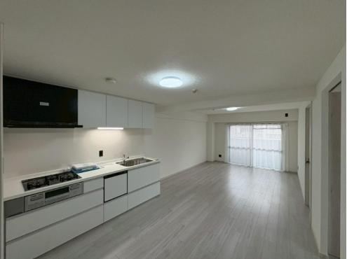 3LDK apartment in Chuo Ward, Osaka - Photo 1
