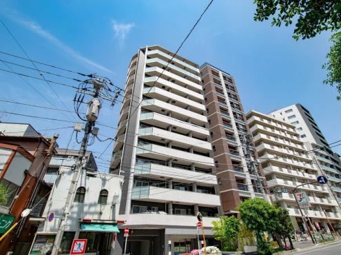 2LDK+S apartment in Shinjuku Ward, Tokyo - Photo 1