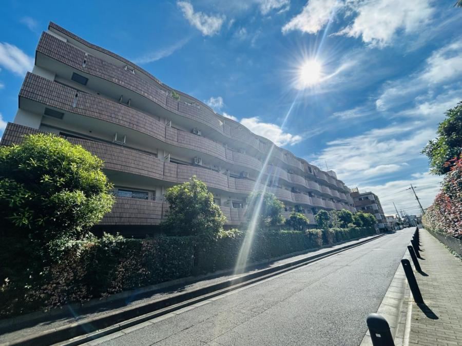 3LDK apartment in Kita Ward, Saitama - Photo 1