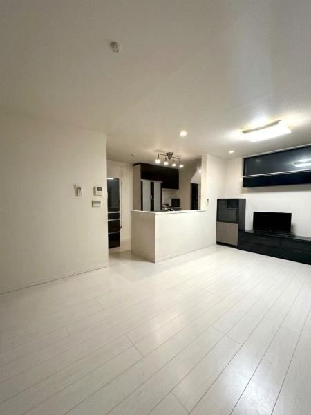 3LDK house in Takaishi, Osaka - Photo 1