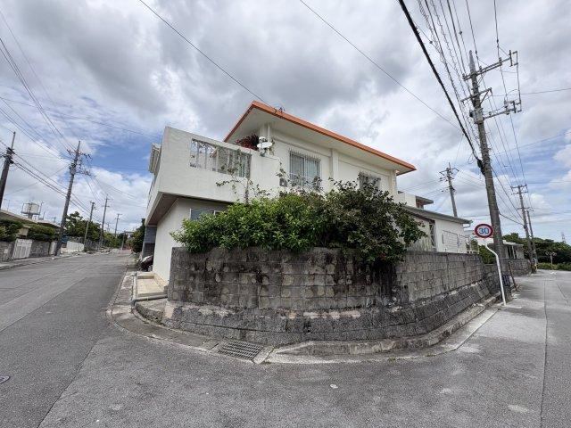 5LDK+S house in Itoman, Okinawa - Photo 1