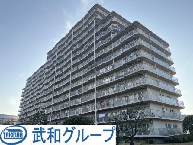 3LDK apartment in Moriguchi, Osaka - Photo 1