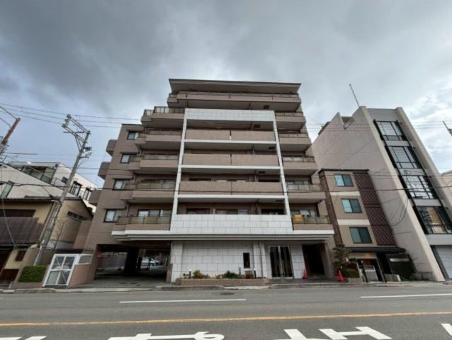 3LDK apartment in Higashiyama Ward, Kyoto - Photo 1