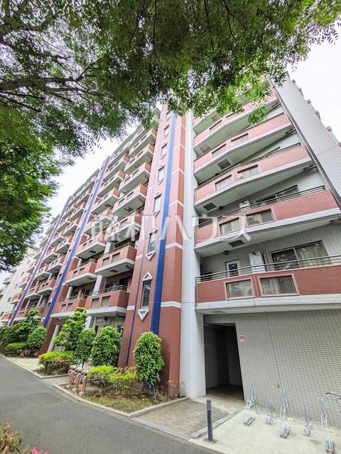 2LDK apartment in Setagaya Ward, Tokyo - Photo 1
