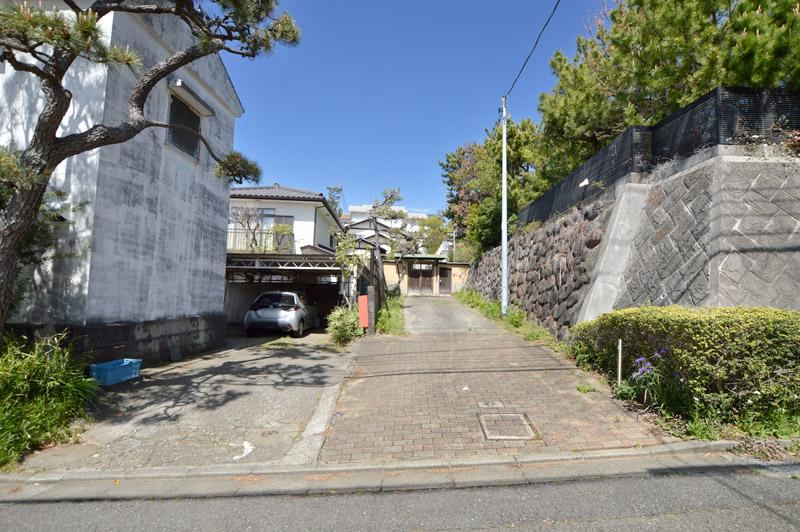 773 m² land in Fujisawa, Kanagawa - Photo 1