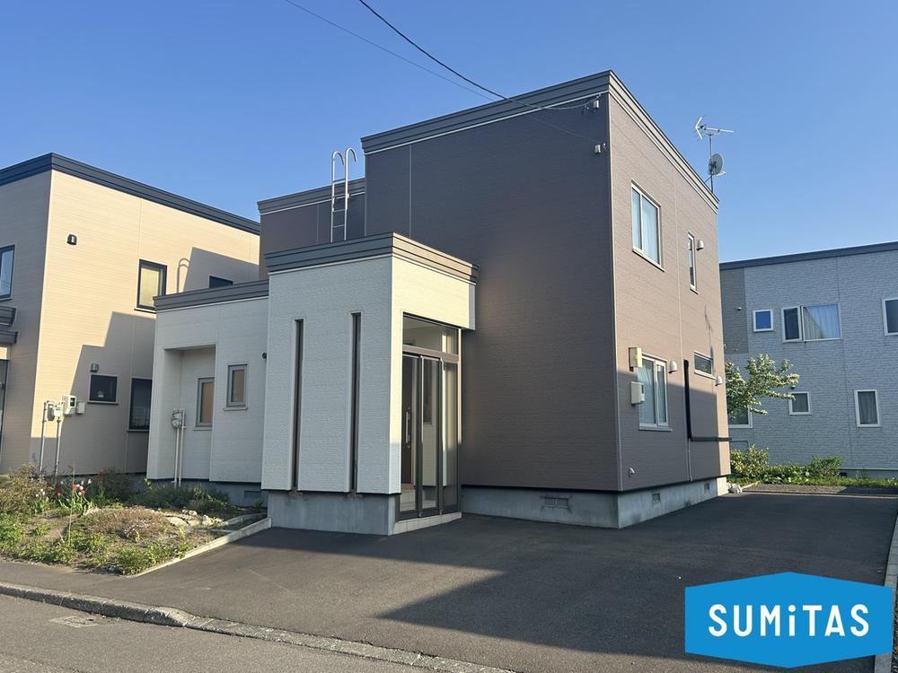 4LDK house in Kita Ward, Sapporo, Hokkaido - Photo 1