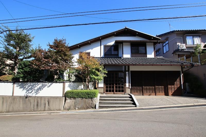 6DK+S house in Kanazawa, Ishikawa - Photo 1
