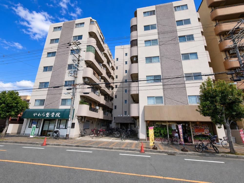 2LDK apartment in Sumiyoshi Ward, Osaka - Photo 1