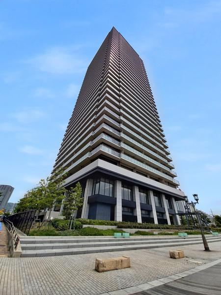 2LDK apartment in Chuo Ward, Kobe, Hyogo - Photo 1