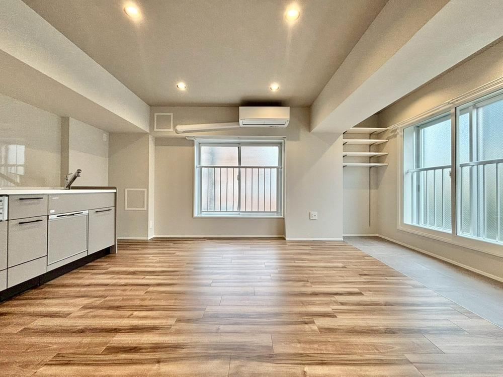 3LDK apartment in Bunkyo Ward, Tokyo - Photo 1