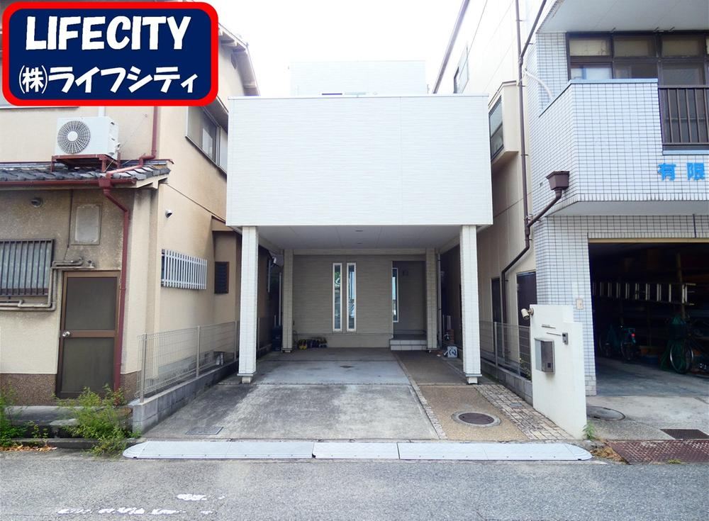 4LDK+S house in Sakai Ward, Sakai, Osaka - Photo 1