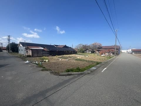 1140 m² land in Kaga, Ishikawa - Photo 1
