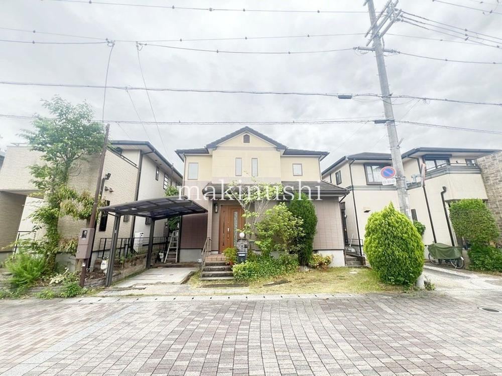 4LDK house in Tondabayashi, Osaka - Photo 1