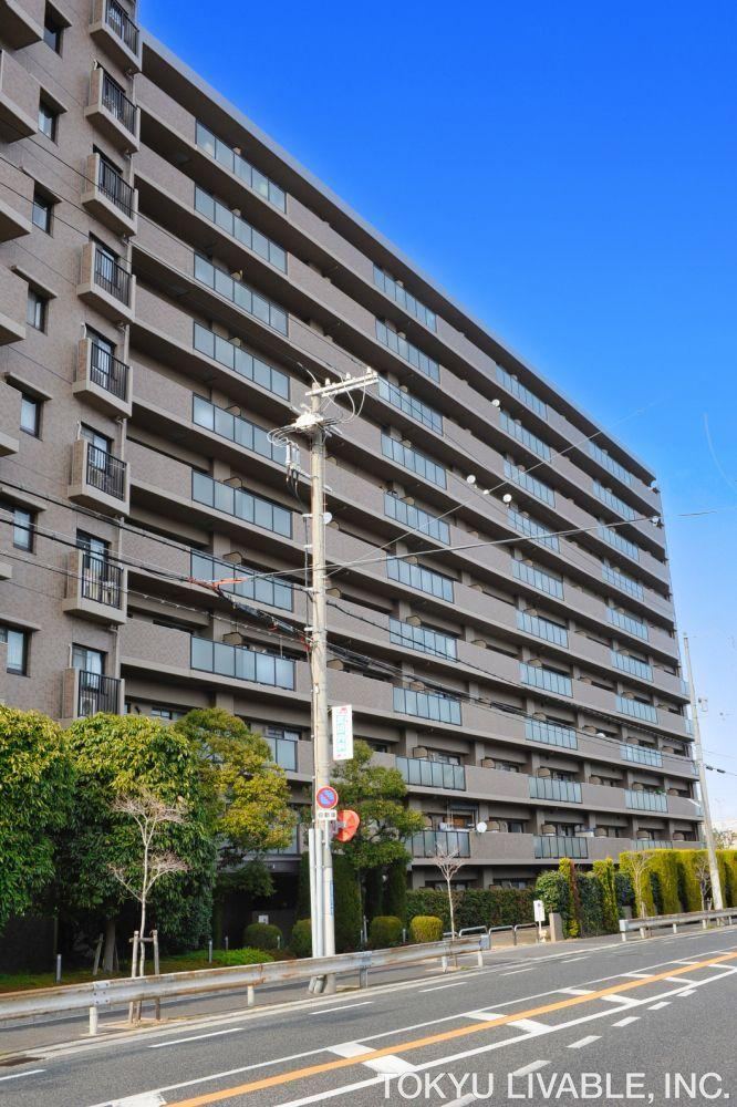 3LDK apartment in Takaishi, Osaka - Photo 1