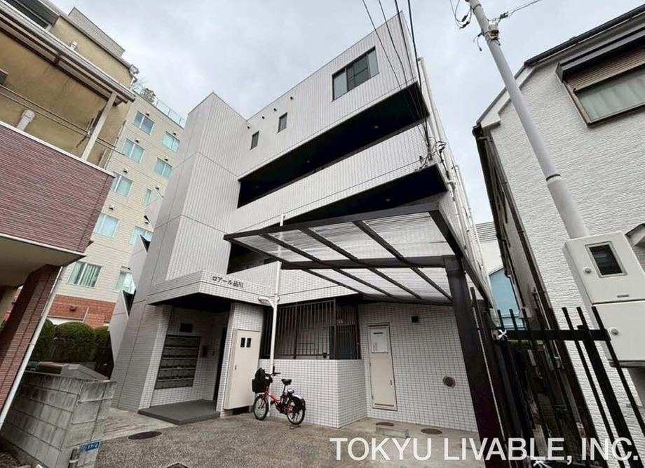 3LDK apartment in Shinagawa Ward, Tokyo - Photo 1