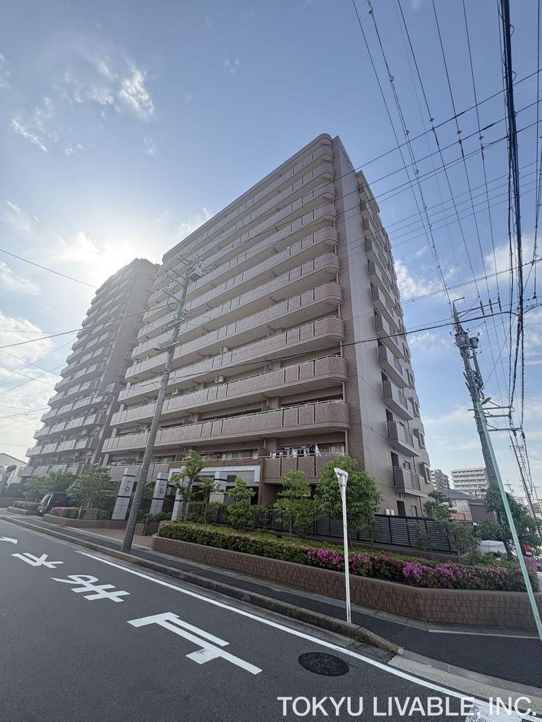 3LDK apartment in Tempaku Ward, Nagoya, Aichi - Photo 1