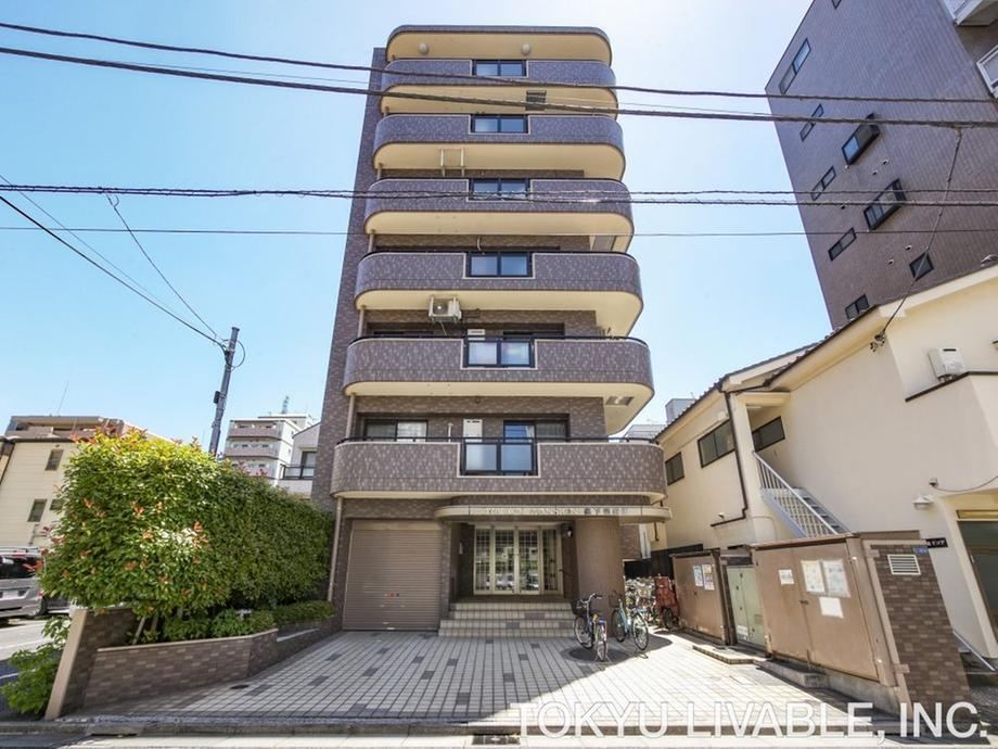 3LDK apartment in Koto Ward, Tokyo - Photo 1