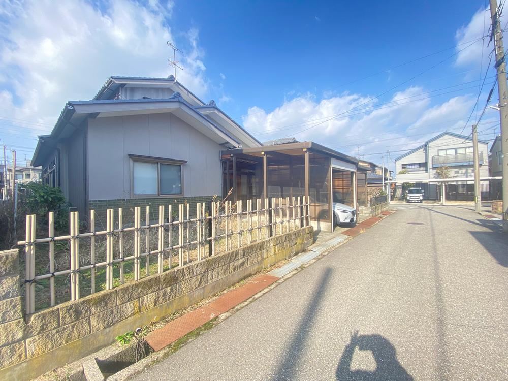 201 m² land in Kanazawa, Ishikawa - Photo 1