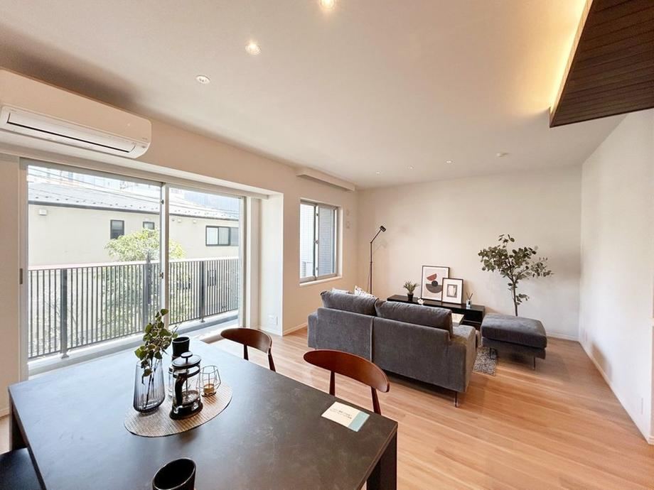 2LDK apartment in Nakano Ward, Tokyo - Photo 1
