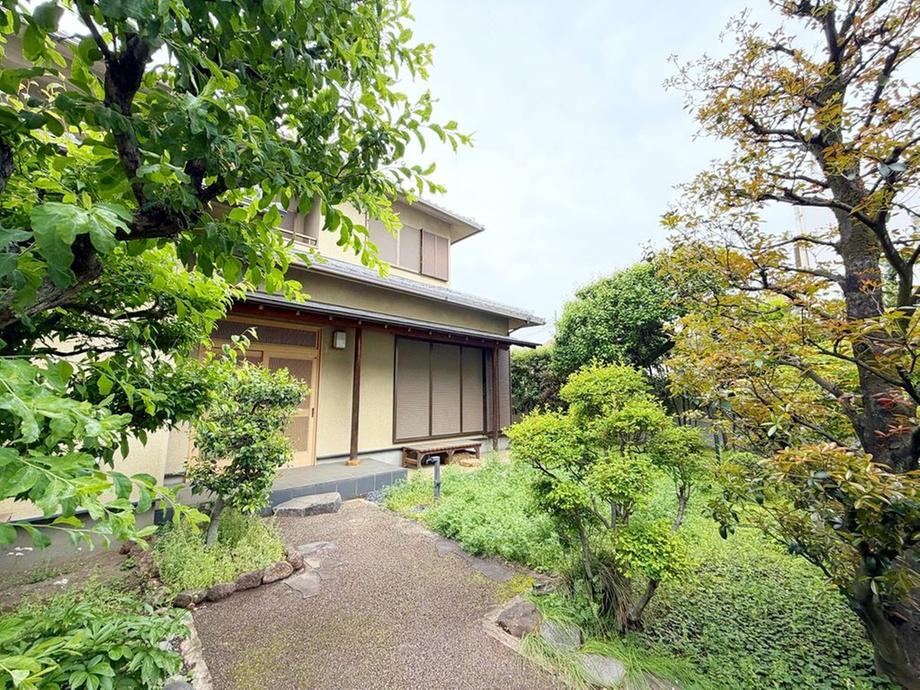 5LDK house in Suginami Ward, Tokyo - Photo 1