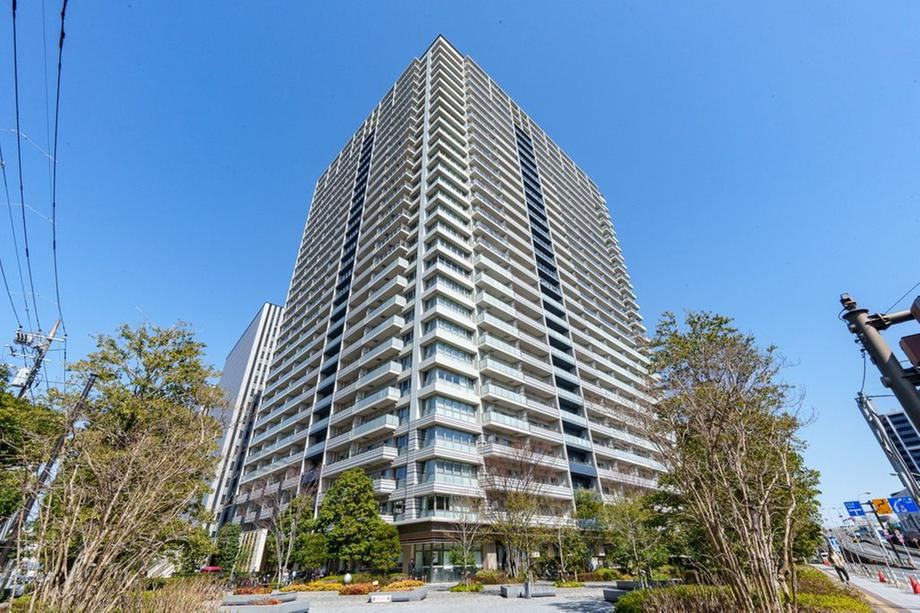 3LDK apartment in Shinagawa Ward, Tokyo - Photo 1